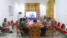 Wakil Bupati Banggai Kepulauan Serfi Kambey memimpin rakor pemantauan kinerja percepatan penurunan stunting Semester I Tahun 2026. (FT : Pemkab Bangkep/ Victor Reppie )