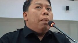 Sartun Landengo Pimpin Rapat Pembahasan Ranperda Penyelenggaraan Desa. (klik Indonesia/Victor Rappie)