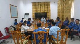 Wabup Bangkep Serfi Kambey bersama Ketua DPRD bahas usulan jaringan trayek kapal rede 2027 demi perkuat konektivitas laut warga.(Pemkab Bangkep)