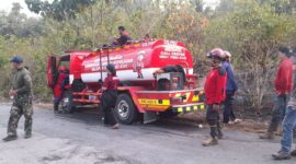 Lima hektar lahan di Desa Apal Kecamatan Liang Bangkep terbakar. Polisi temukan jerigen bensin dan duga karhutla sengaja dilakukan pelaku.